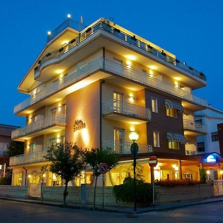 Hotel Jollino Pineto Buitenkant foto