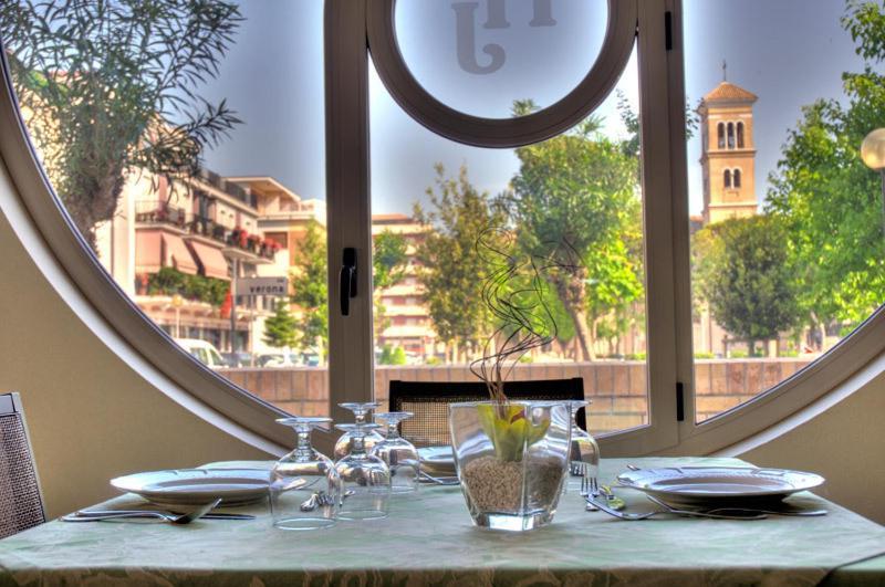 Hotel Jollino Pineto Buitenkant foto